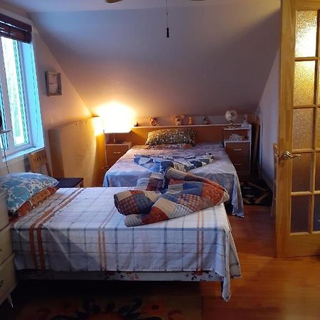 Bienvevus Chez Rino-Hugues Bed and Breakfast Trois-Pistoles Buitenkant foto