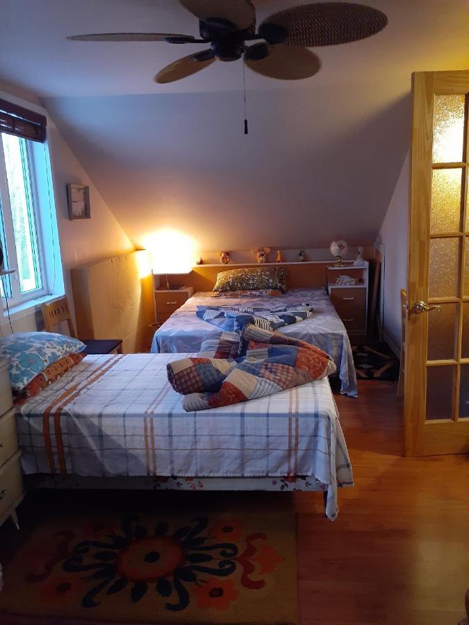Bienvevus Chez Rino-Hugues Bed and Breakfast Trois-Pistoles Buitenkant foto
