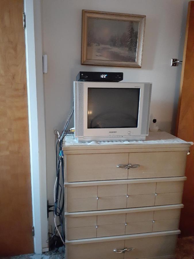 Bienvevus Chez Rino-Hugues Bed and Breakfast Trois-Pistoles Buitenkant foto